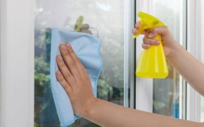 Trucos para limpiar y mantener tus cristales impecables