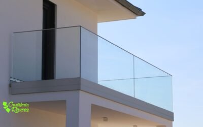 Barandillas de cristal: cuando diseño, seguridad y luz se dan la mano